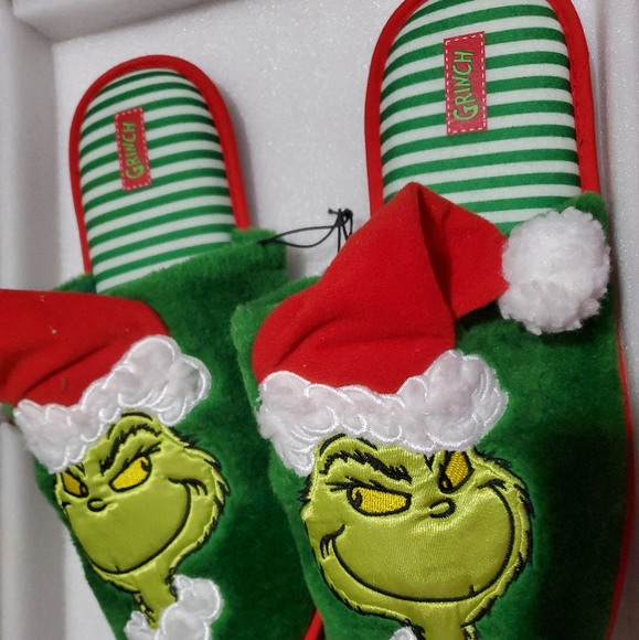 9/10 Size Grinch SLIPPERS Christmas MENs  Slippers 3D Embroidered Applique - Picture 5 of 5